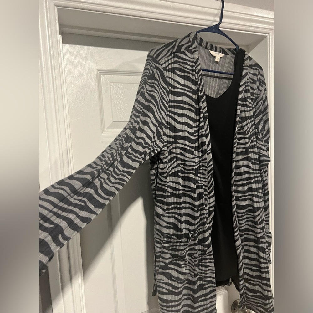 Women’s 2 pc Jacket and inside sleeveless top 2x